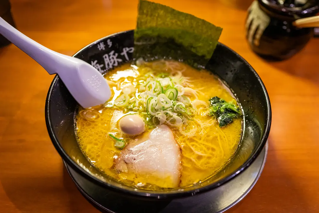 西新 海豚や（いるかや）